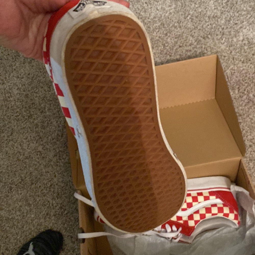 Vans - Picture 3 of 4